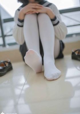老师胸乳裸露网站_高清全集免费播放