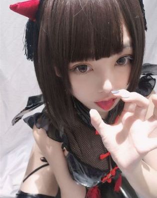 家庭巨乳女教师_高清在线手机播放